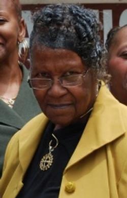 lola sampson