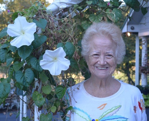rev. mary avis