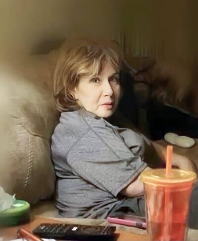 vickie dumont