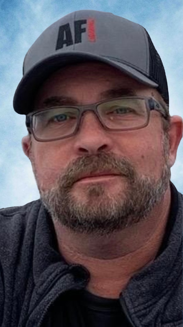 Erik Holmes Obituary-img