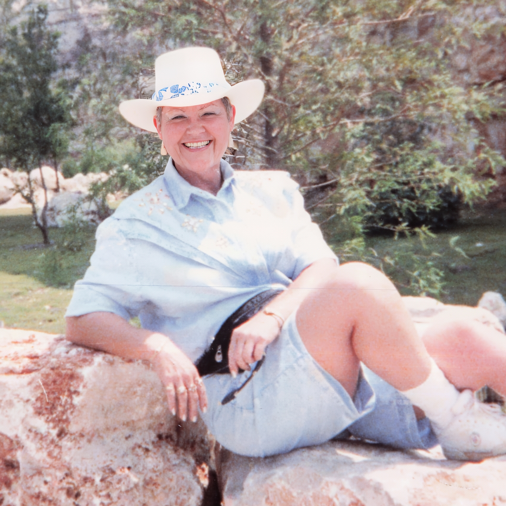 susan  hampton